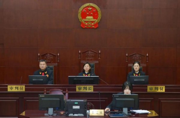 众银策略 潍坊市人大常委会原党组副书记、副主任孙明亮受贿案一审公开开庭